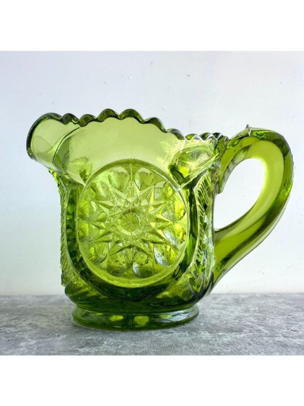 LE Smith Glass Mini Creamer Green Sunburst  2"